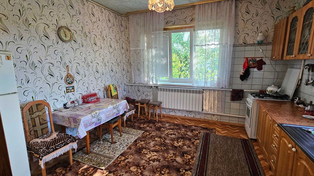 Будинок на дві Сім’ї, або дуже велику родину. Дуплекс Є відеоогляд