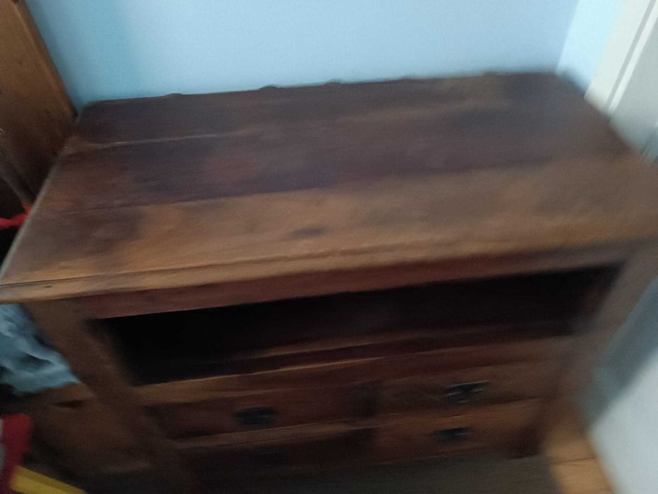 Movél Rústico de TV