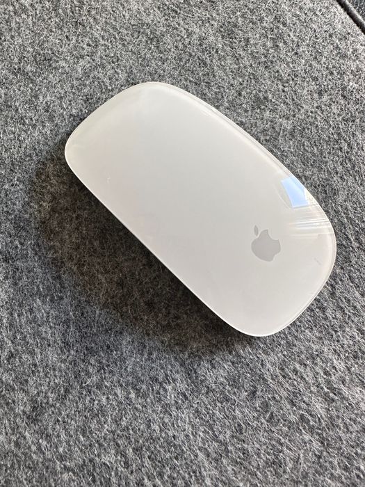 Vendo Apple Magic Mouse 2, original da Apple, em excelente estado