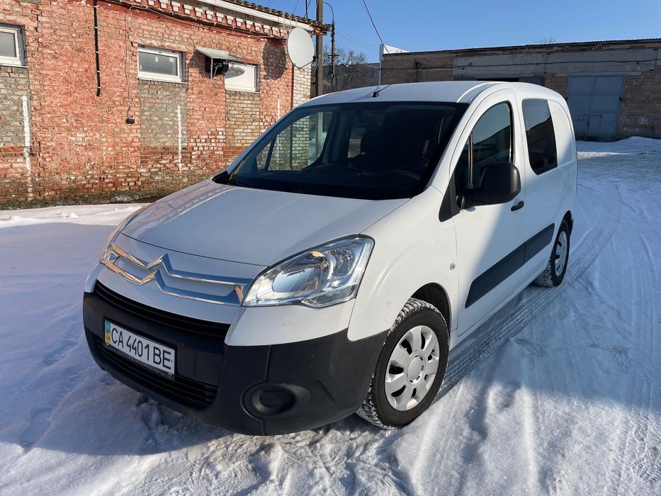 Сітроен берлінго 1.6 дизель Пасажир 2010 рік