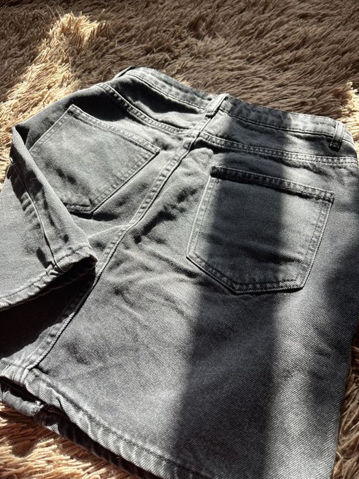 Жіноча джинсова спідниця