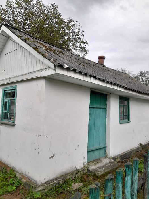 Продам хату в с. Стрієва