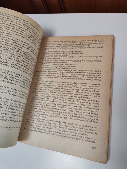 Praca nauczyciela w klasach I-IV - Tadeusz Wróbel ".