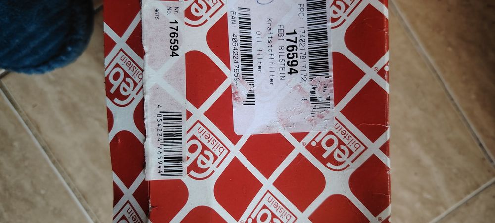 Vendo filtro de combustivel marca febi novo com ref176594