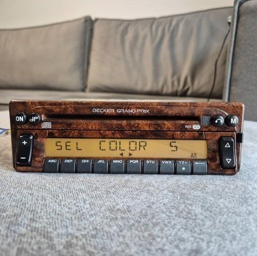 Radio  Becker Grand Prix Drewno Mercedes w124 r129 r107 w201 w126 w140