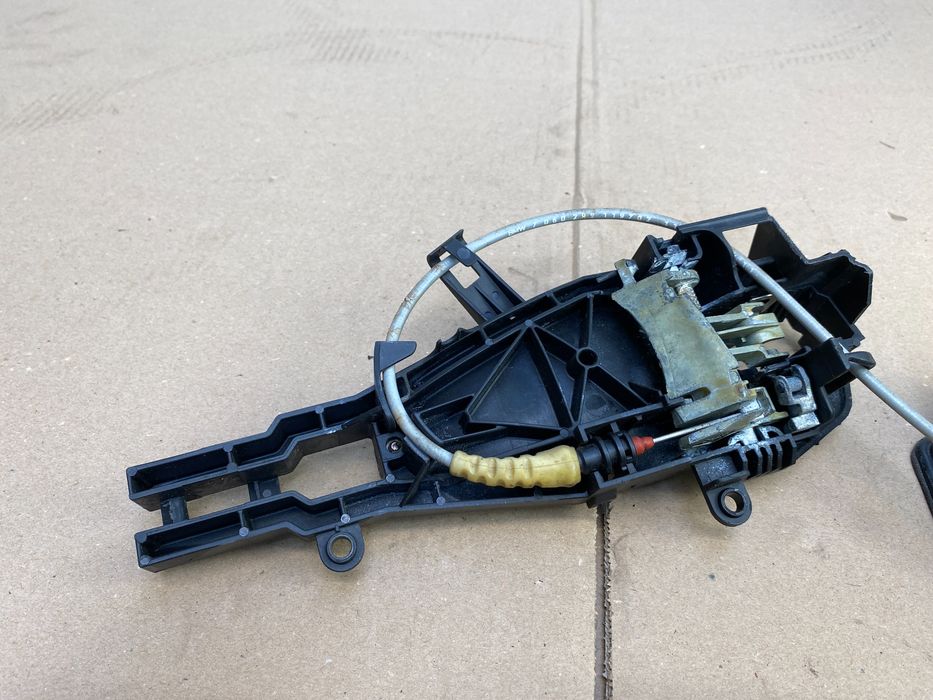 Zamek Drzwi Prawy Tył BMW E60 E61 E70 E71 E72 E83 E84 E87 E90 E91 F20