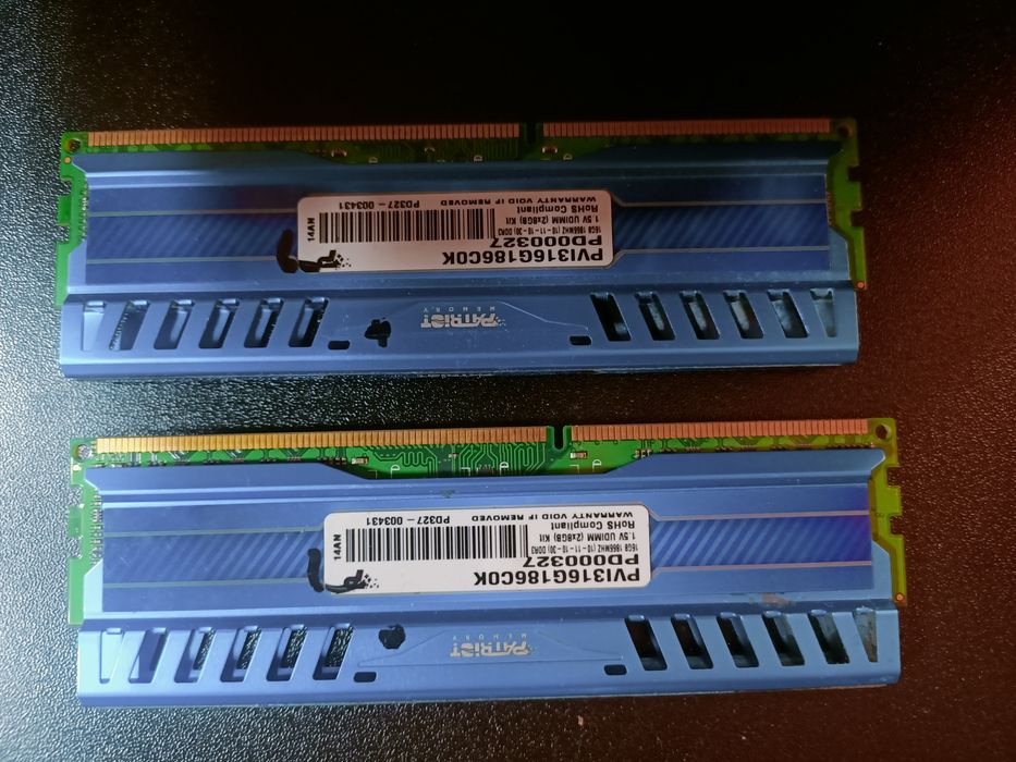 Sprzedam części komputerowe procesor płyta głowna i kości pamięci ram