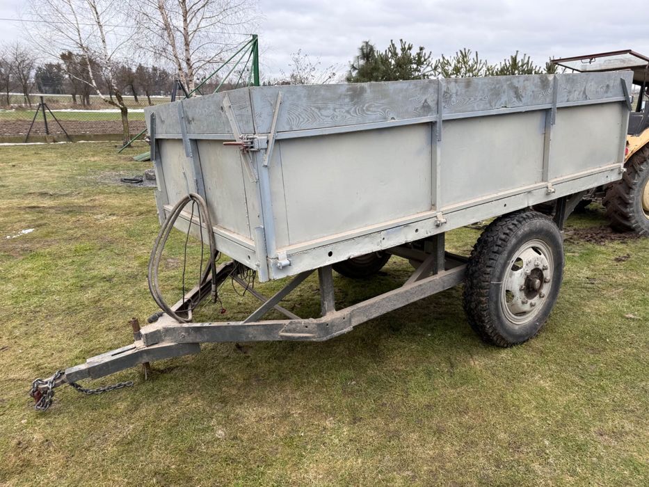 Przyczepka wywrotka przyczepa bitka