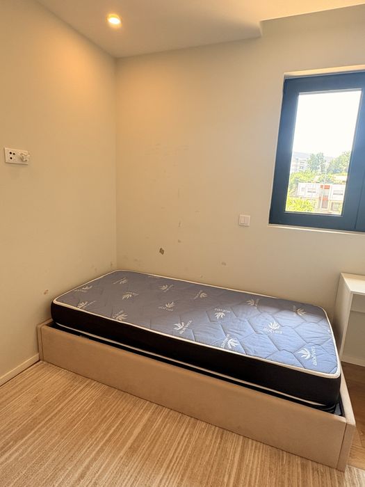 Cama solteiro nova + colchão