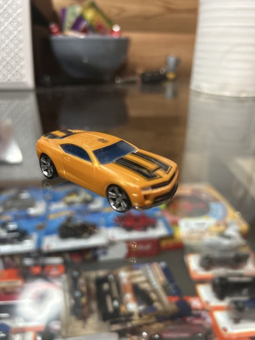 Hasbro 2009 BumbleBee 1/64 Chevrolet Camaro