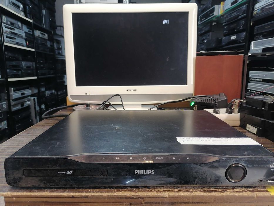 Odtwarzacz DVD Amplituner Philips HTS5581