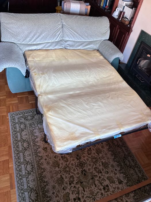 Conjunto 2 sofás (1 sofá-cama)