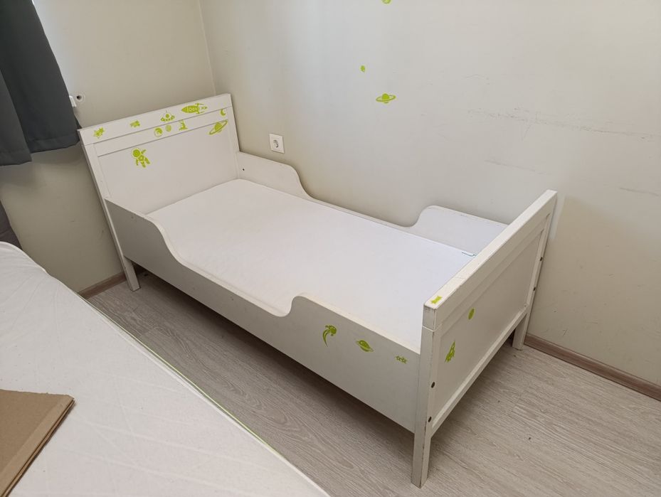 Дитяче ліжко 0.7 *1.7 з матрацем