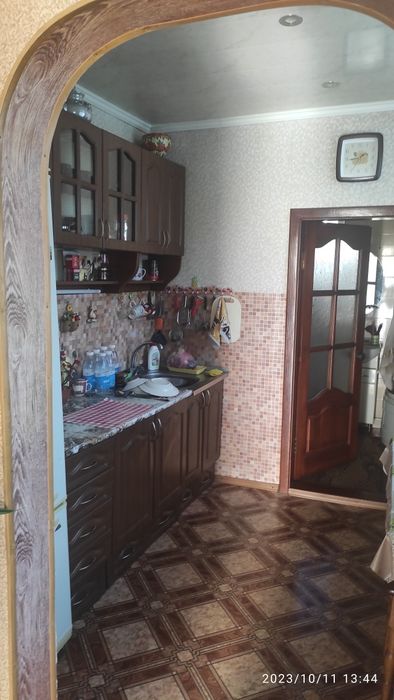 Продам будинок коло річки,в центрі міста