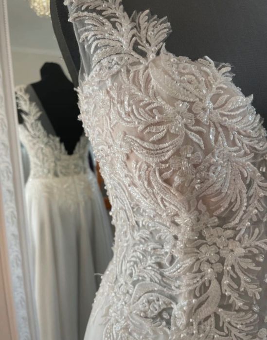 Suknia ślubna zwiewna