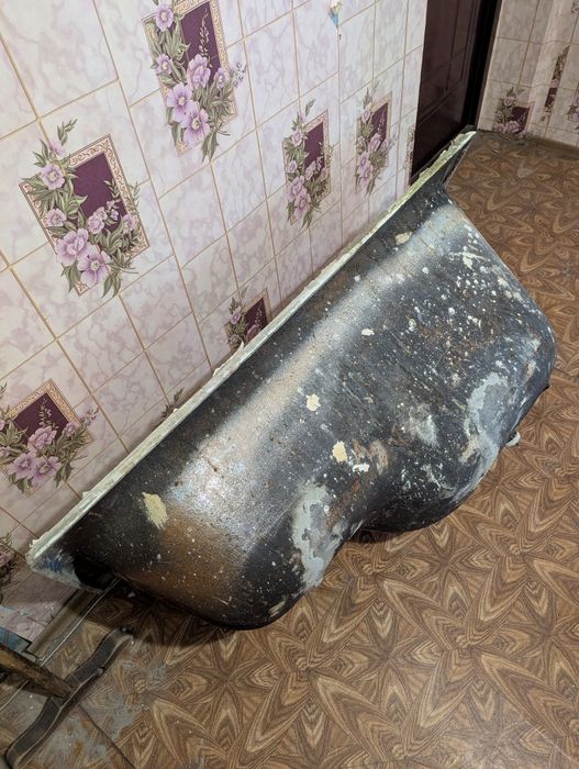 Ванна чугунная сидячая