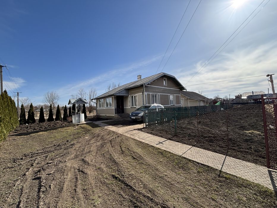 Продається будинок 70м².ділянка 11сот. Підпечери. Світло. Газ. Вода