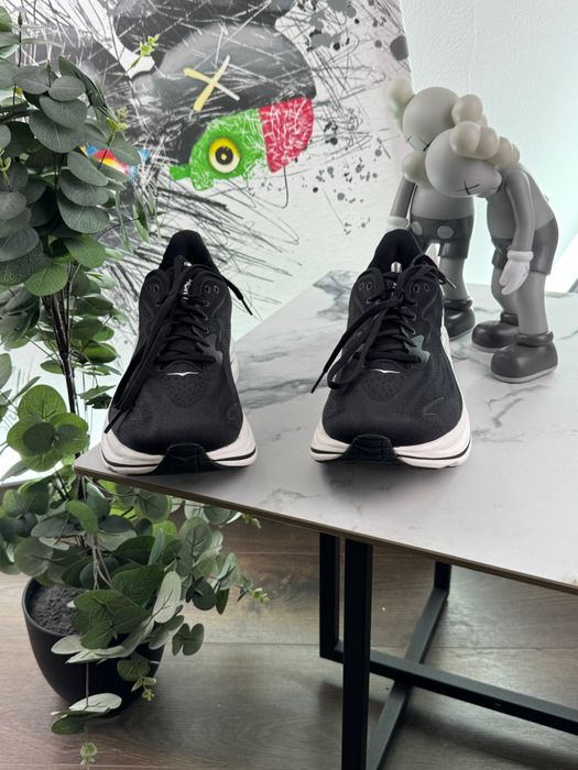 Кросівки Hoka Clifton 10 44 розмір Е12441