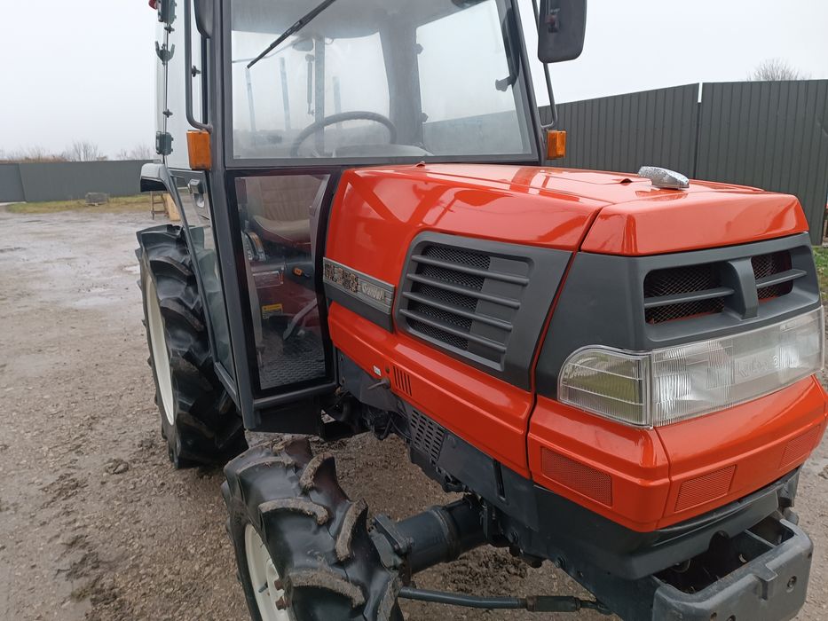 Японський мінітрактор.Трактор Кубота