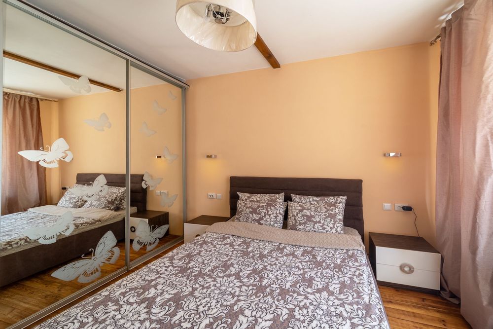 Люкс квартира посуточно Джакузи Smart TV низкий этаж Центр Научная