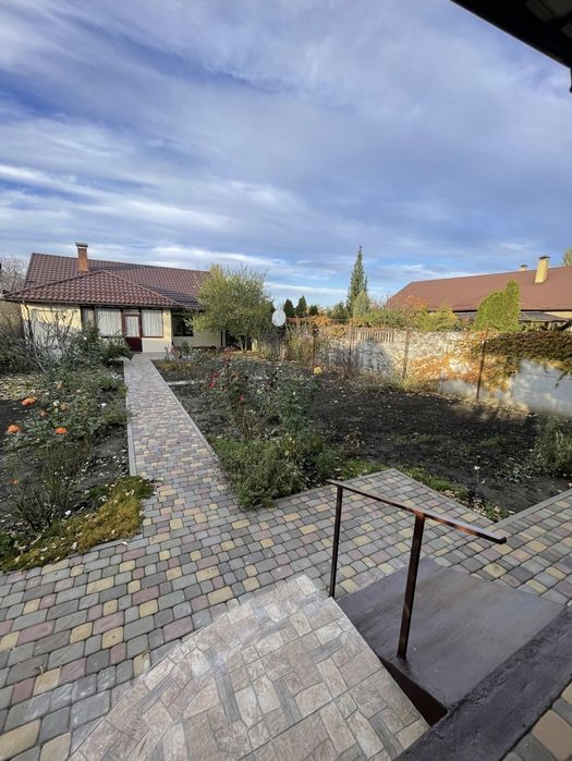 Срочно!Продам будинок, Космічний мкр, Южний ринок