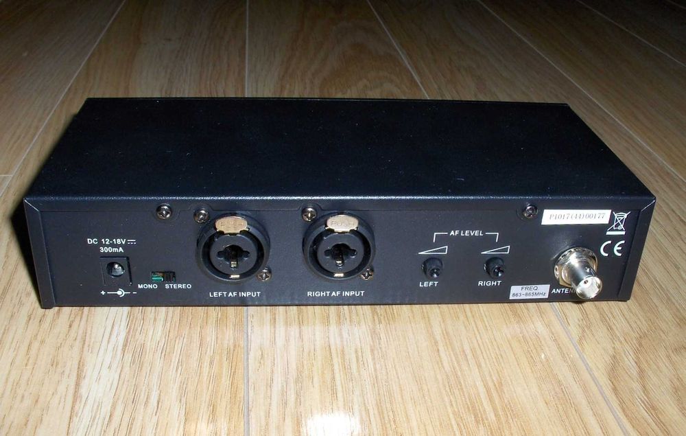 System bezprzewodowego odsłuchu T-Bone IEM-75, 3 odbiorniki, używany