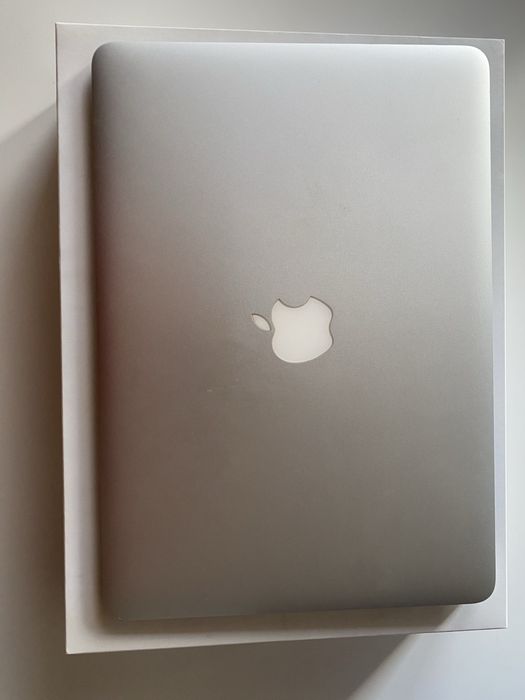 MacBook Air 13" (2015)434319399910133763