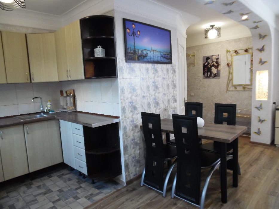 Здам 3-х кім, подобово, чек 989023145