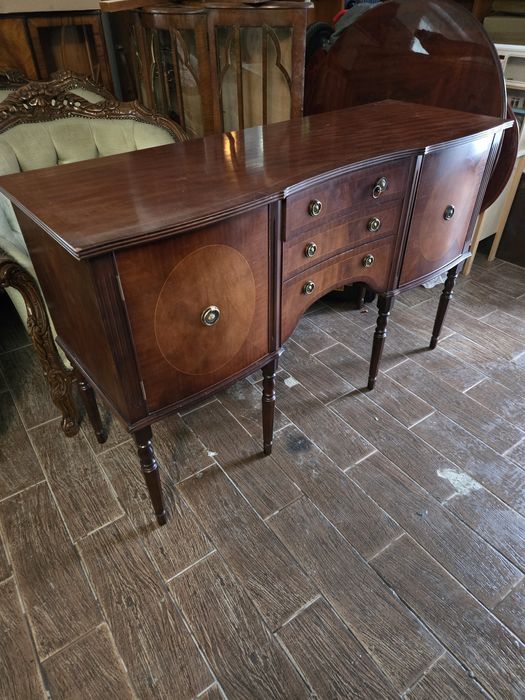 Piękny bufet komoda