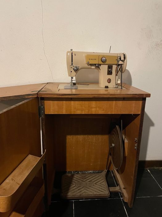 Máquina costura Singer