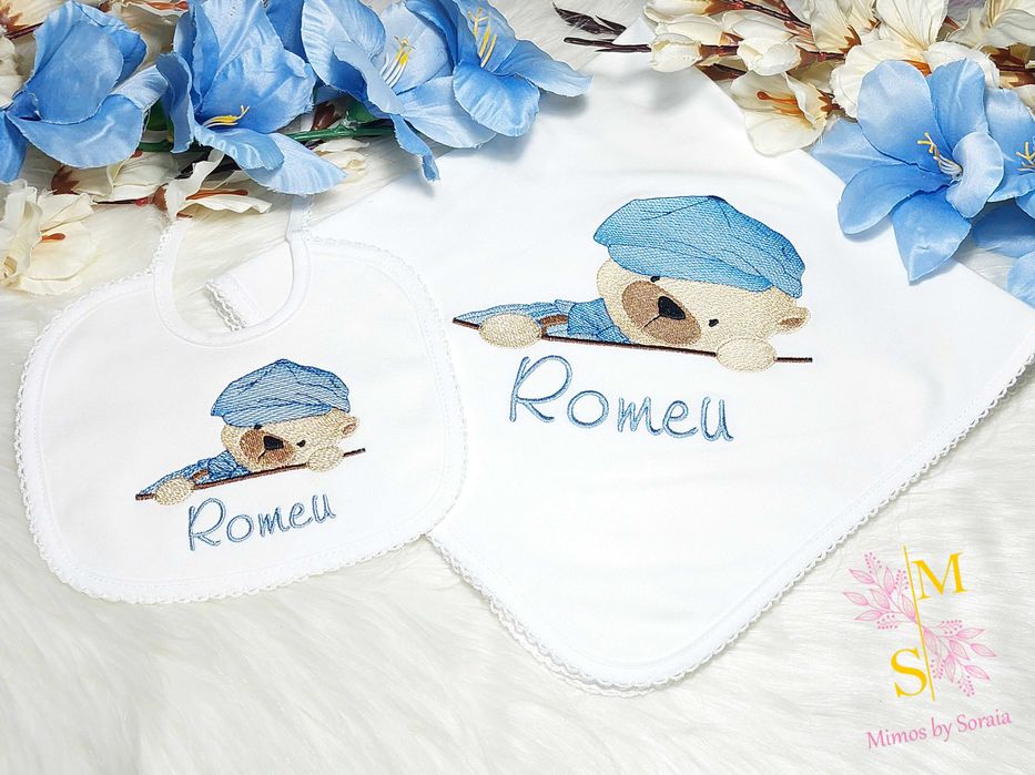 Conjunto de Fralda e Babete c/ viés colorido - Personalizado