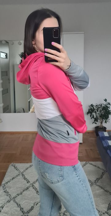 Kolorowa różowa śliska bluza z kapturem na zamek z kieszeniami Cropp