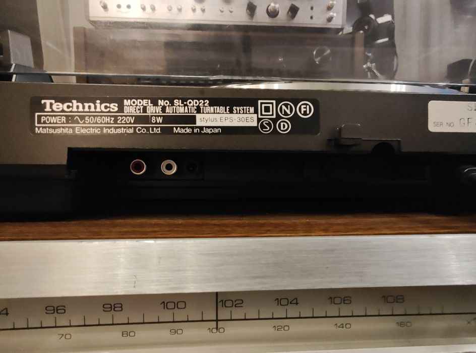 Gramofon Technics SL QD22 QUARTZ