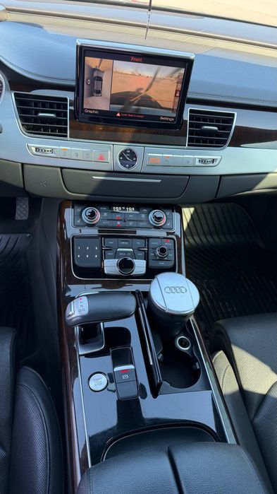 Audi A8 4.0 бензин 2014