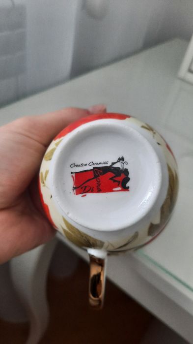 Набір чашок (сервіз)