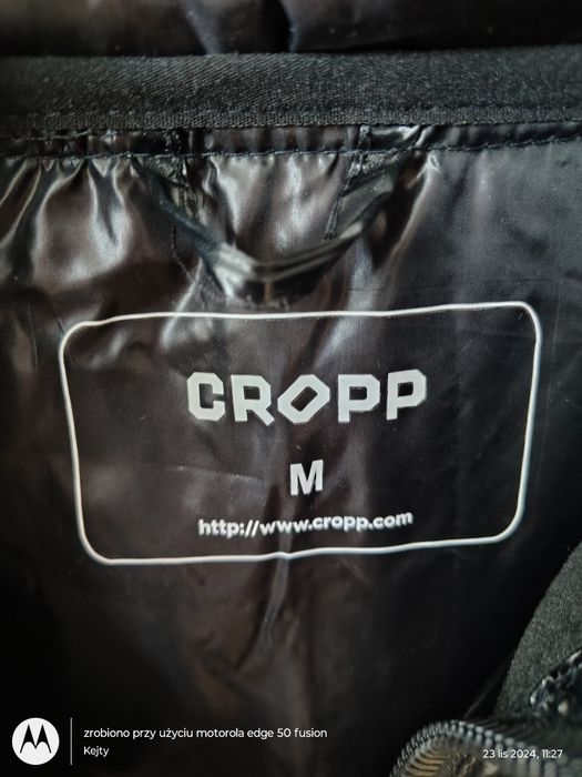 Zimowa błyszcząca kurtka puffer z kapurem Cropp  M