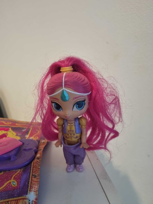 Tapete com Shimmer & Shine