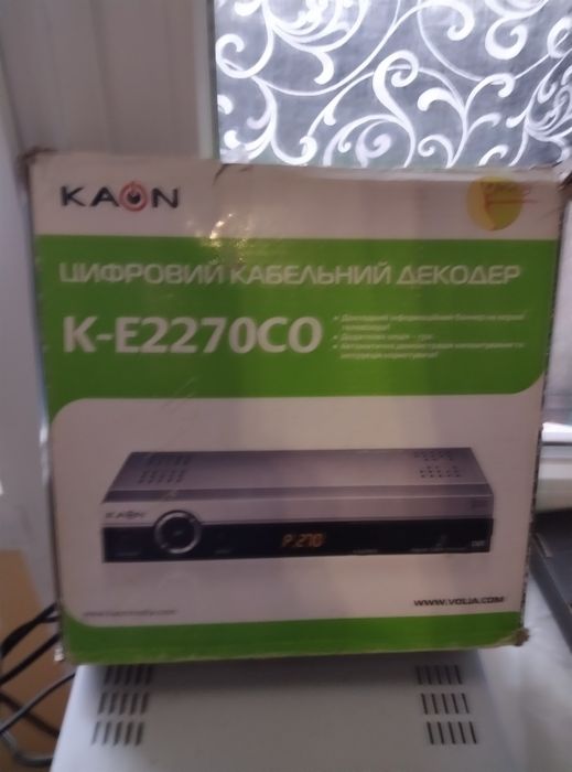 Цифровой кабельный декодер.