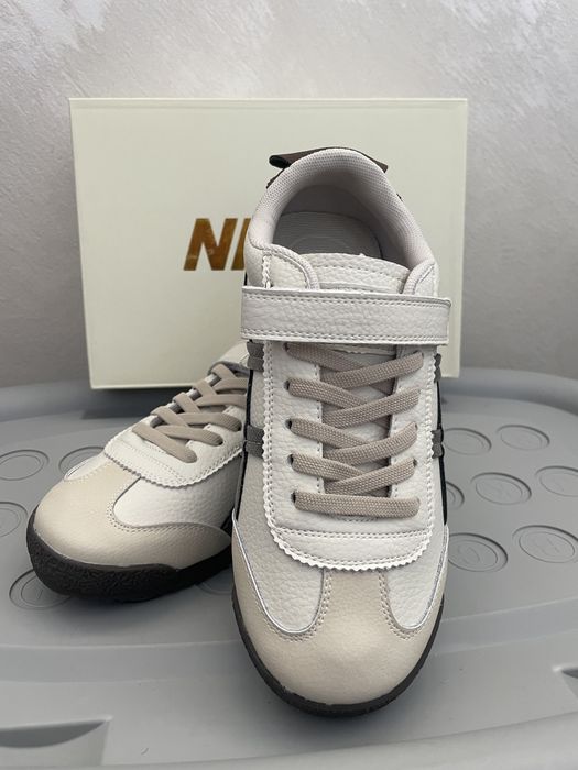 Шкіряні кросівки Clibee-Doremi beige (розміри 31-37) нові / дитячі / підліткові
