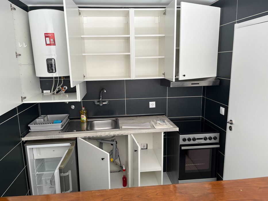 Apartamento T-1 Montes Burgos lado Sra da Hora a 800 metros da Circunvalação para alugar
