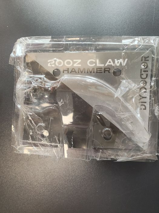 Młotek używany po zwrocie konsumenckim