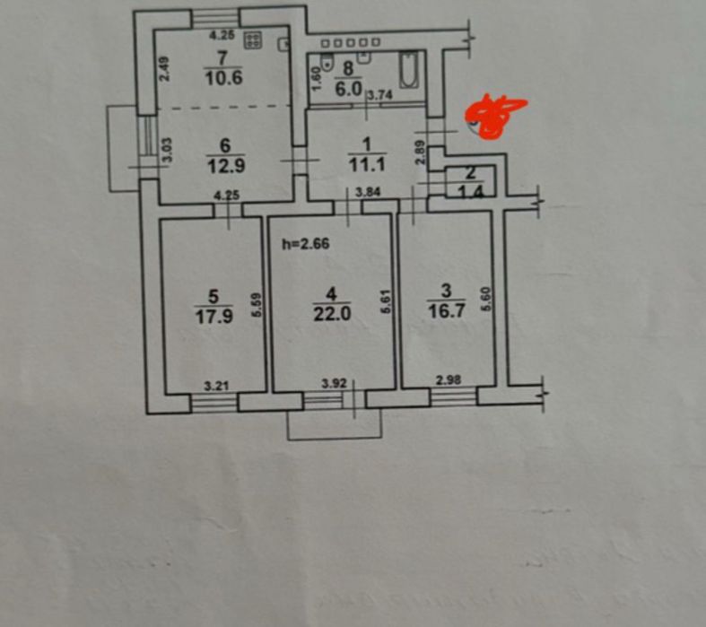 Трехкомнатная сталинка возле парка Шевченко