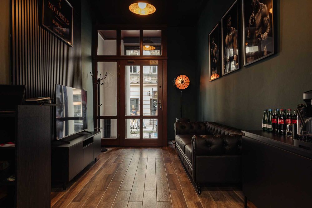 *** NOTORIOUS BARBERSHOP - stanowisko barberskie na wynajem - KRAKÓW, KAZIMIERZ ***