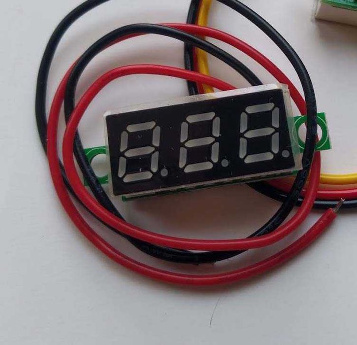 Вольтметр міні цифровий