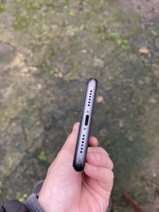 Продам IPhone 11 128 gb neverlock