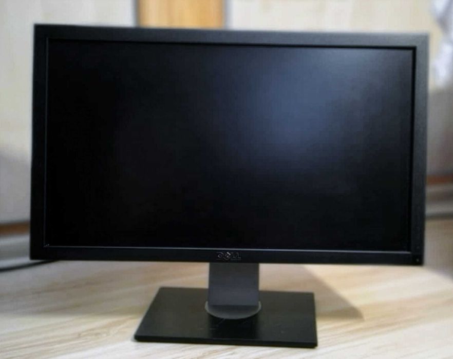 Skalibrowan monitor DELL U2711 27'' 2560x1440 IPS HDMI DISPLAYPORT DVI