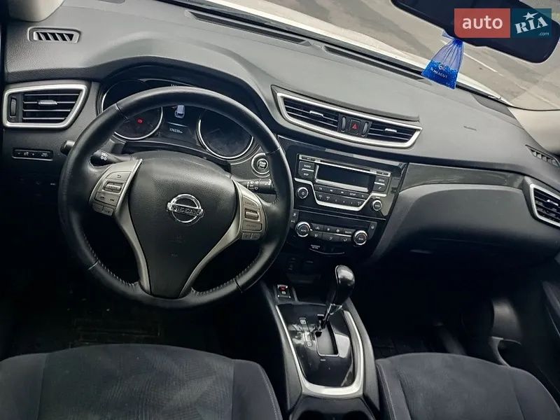 Nissan x-trail  2016 р 1,6 tdi