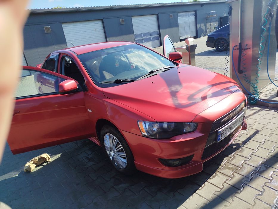 Мітсубісі лансер 10