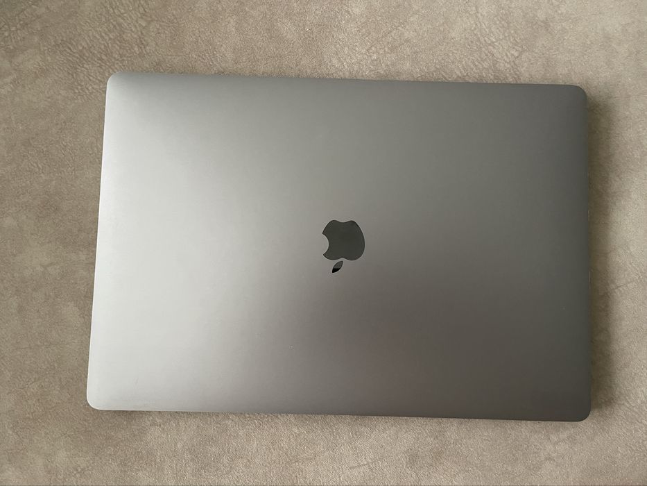 Macbook Pro 16 2019 i9 16 gb 1 TB