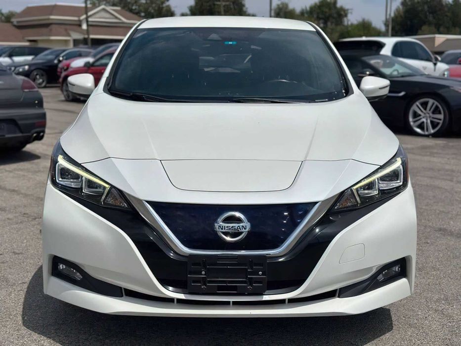 Nissan LEAF      2018
